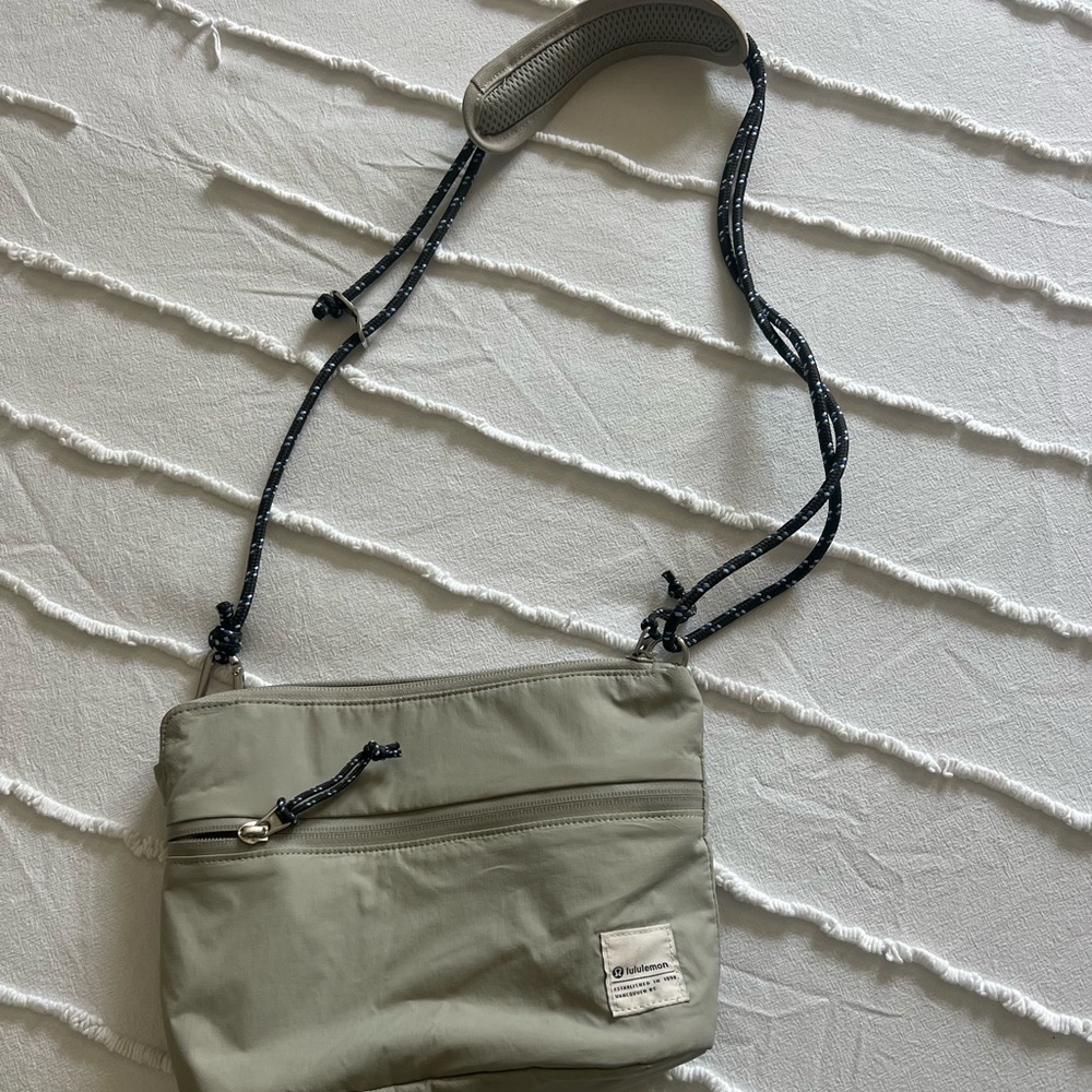 Lululemon Patch Logo Crossbody Bag